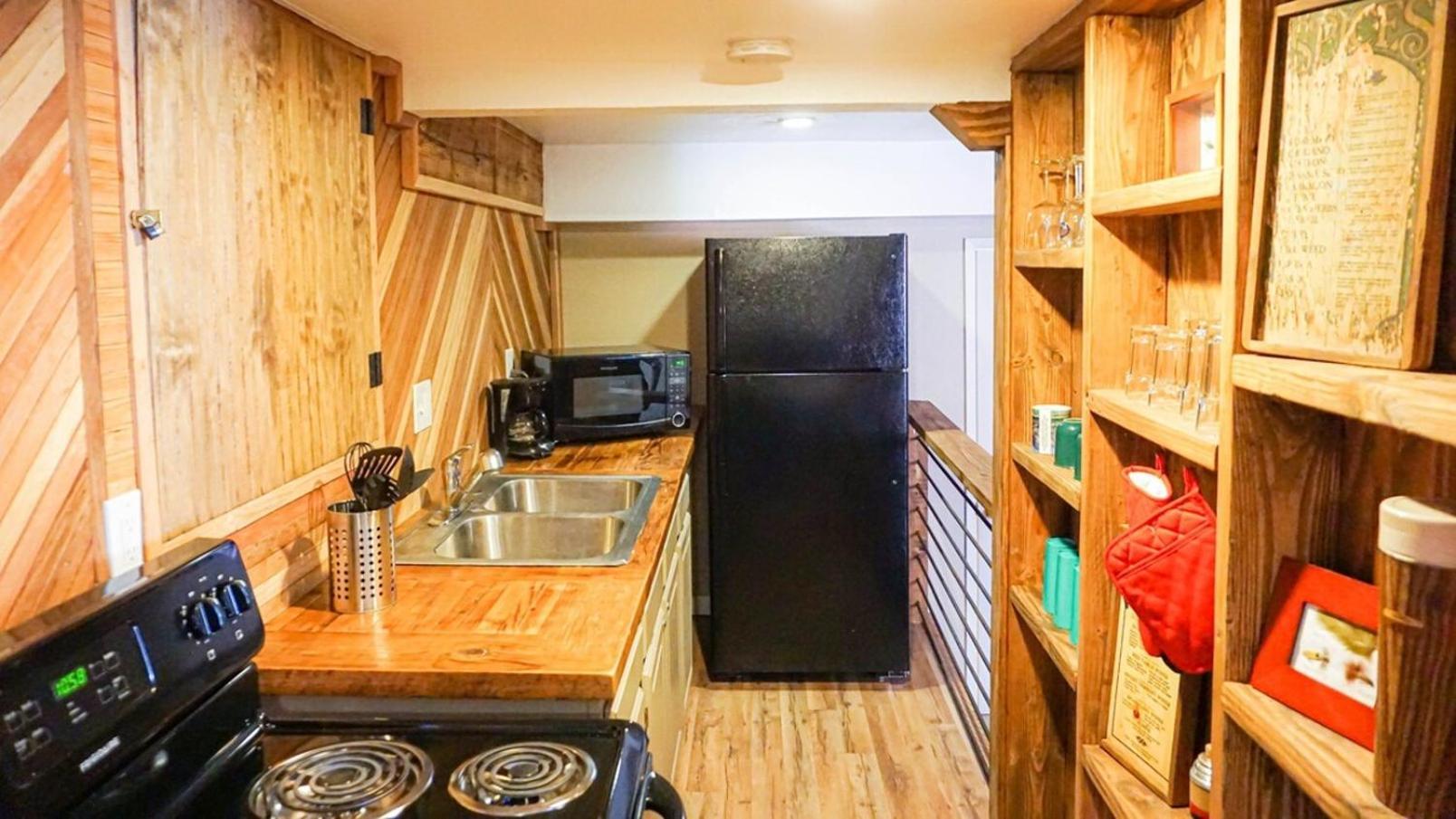 Bear Cave- Pet Friendly Suite In Shaver Lake Buitenkant foto