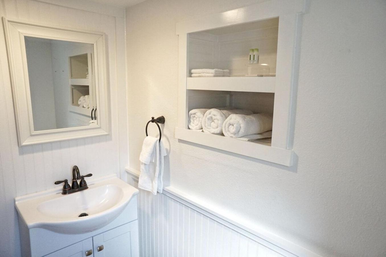 Bear Cave- Pet Friendly Suite In Shaver Lake Buitenkant foto