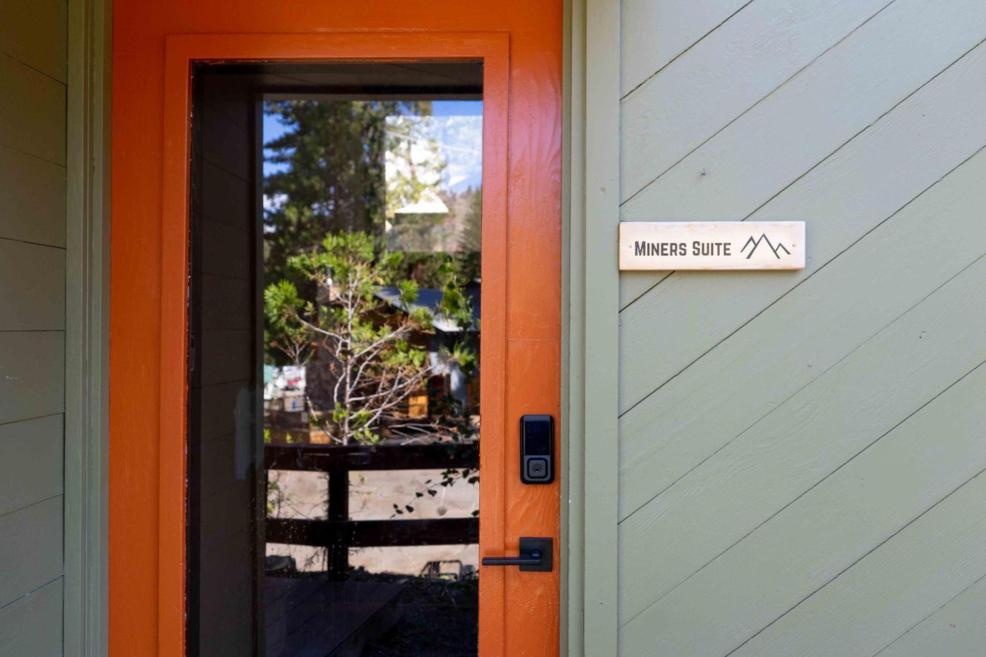 Bear Cave- Pet Friendly Suite In Shaver Lake Buitenkant foto