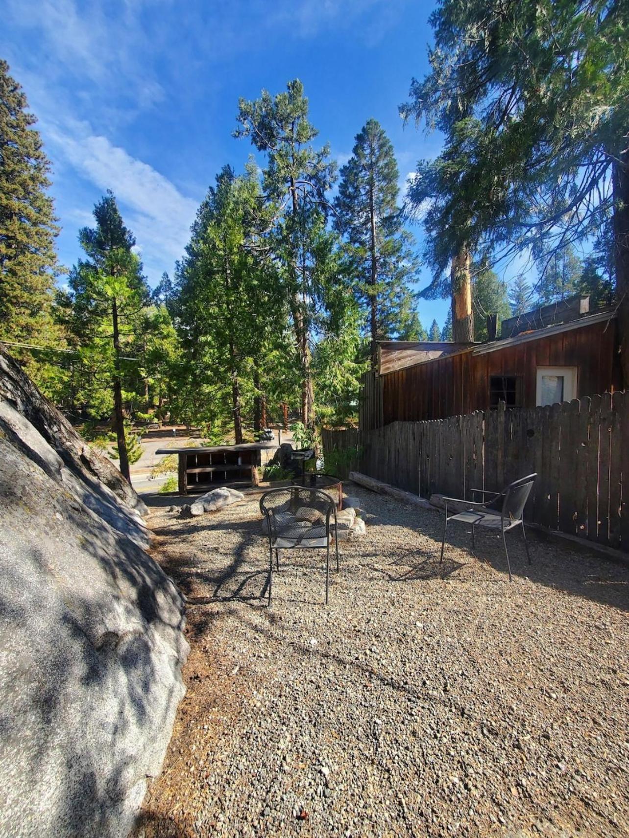 Bear Cave- Pet Friendly Suite In Shaver Lake Buitenkant foto