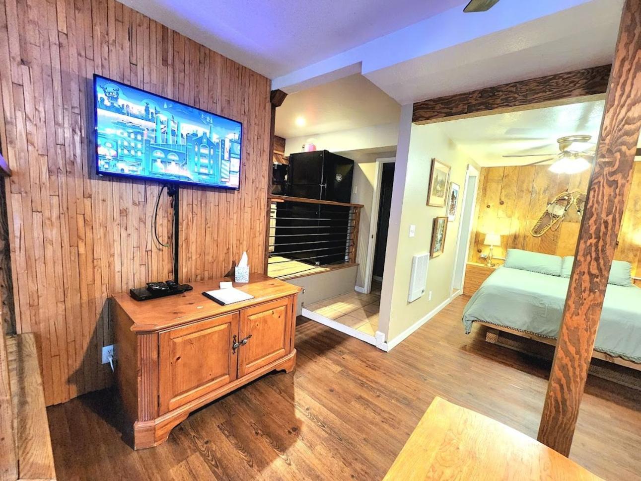 Bear Cave- Pet Friendly Suite In Shaver Lake Buitenkant foto